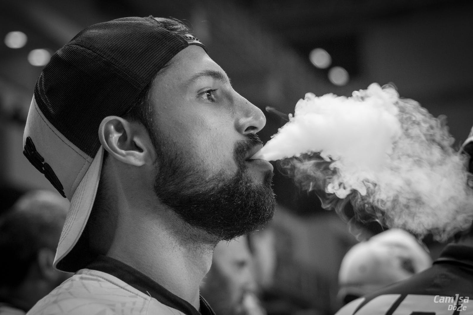 Why Does Vaping Make Me Dizzy? Here’s What They Don’t Tell You